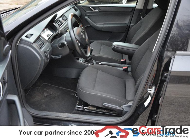 SKODA RAPID Ambition 1.6CR TDI 105Hp Navi Klima PDC... #5