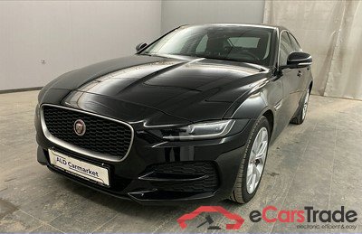 Jaguar XE  #1