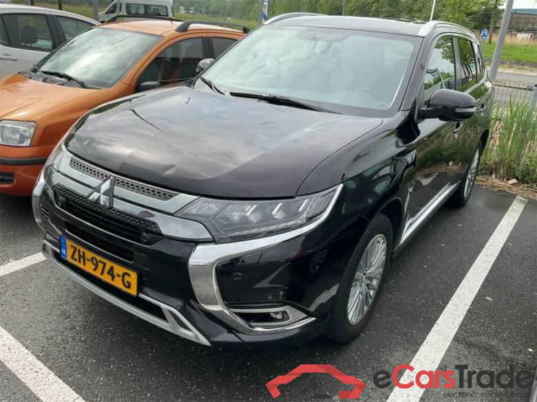 MITSUBISHI Outlander 2.4 PHEV Intense+