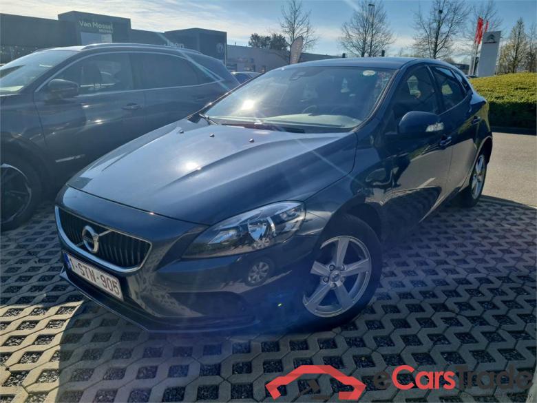 VOLVO - V40 D2 120PK Kinetic Pack Professional  #1