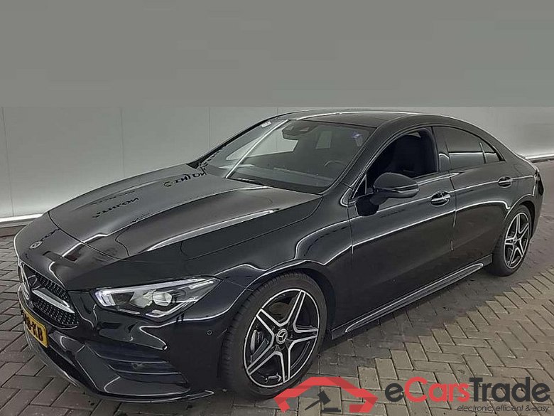 Mercedes CLA 180 d Aut. AMG Night Pano Widescreen Ambient LED-Xenon Navi Sport-Leather-Alcantara Camera KeylessGo Klima PDC ... #1
