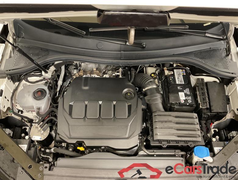 VOLKSWAGEN SUV Tiguan Tiguan R-Line 2.0 l TDI SCR 110 kW (150 PS) 7-speed dual-clutch transmission DSG #4 VOLKSWAGEN SUV Tiguan Tiguan R-Line 2.0 l TDI SCR 110 kW (150 PS) 7-speed dual-clutch transmission DSG #4