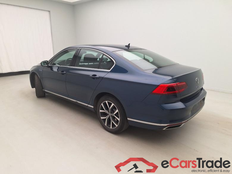 VW, Passat FL'19, Volkswagen Passat 1.4 TSI GTE Business DSG 4d