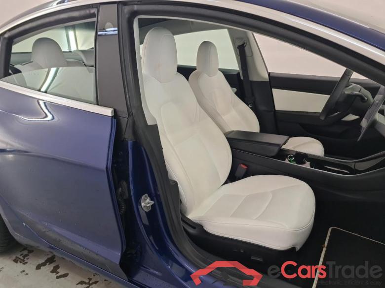 Tesla Model 3 '18 BEV Tesla Model 3 Standard Range Plus RWD 4d #3