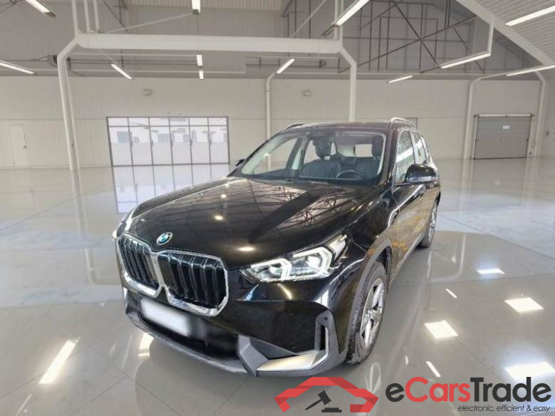 BMW 8 BMW X1 / 2022 / 5P / SUV SDRIVE 18D EDITION ESSENCE DCT