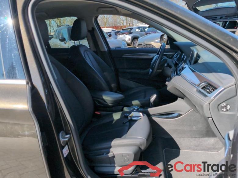 BMW - BMW X1 sDrive18dA 150PK Xline Business Edition & Pack Business With Heated Seats & LED & Rear Camera &  Removable Trailer Hook #3