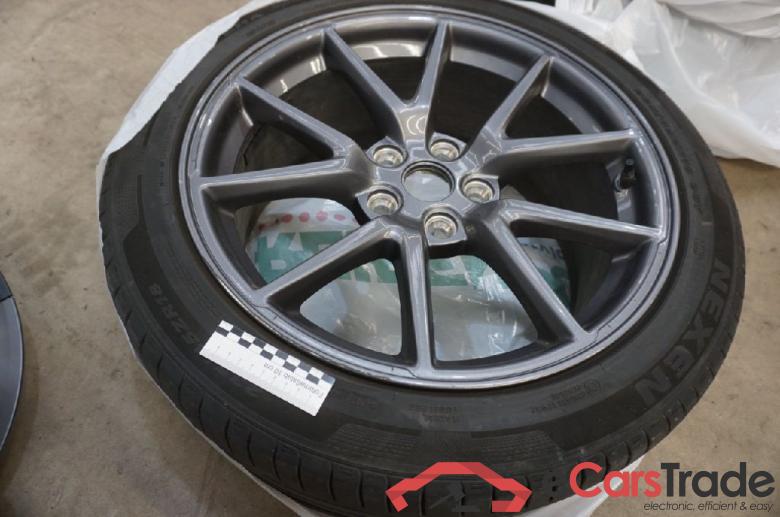 Tesla Model 3 ´18 BEV TESLA Model 3 Standard Reichweite Plus Hinterradantrieb 4d 208kW #4