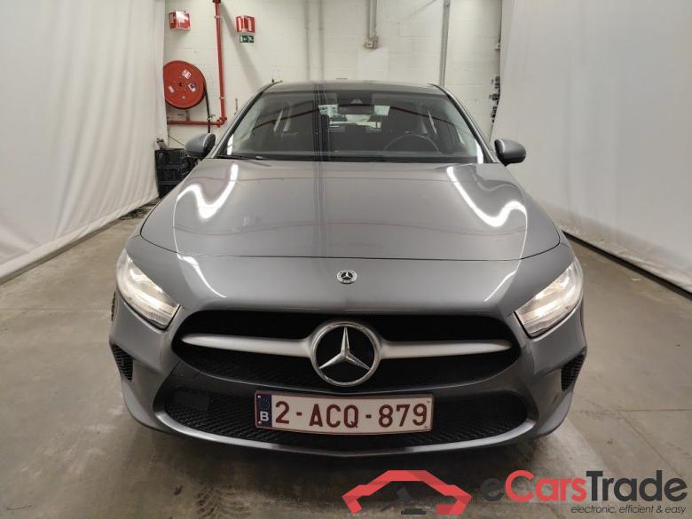 Mercedes-Benz A-Klasse A 180 d DCT Business Solution 5d #1