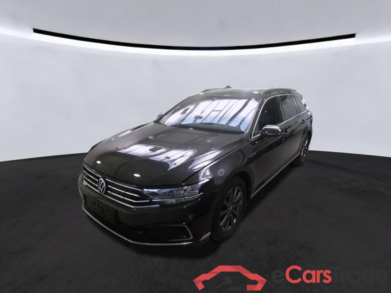 Vw GTE Passat Variant #1