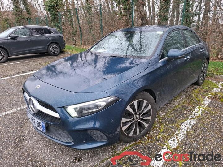 Mercedes A 200d Limousine Aut. LED-Multibeam Widescreen Navi Ambient 1/2 Sport-Leather KeylessGo Camera Klima PDC ...