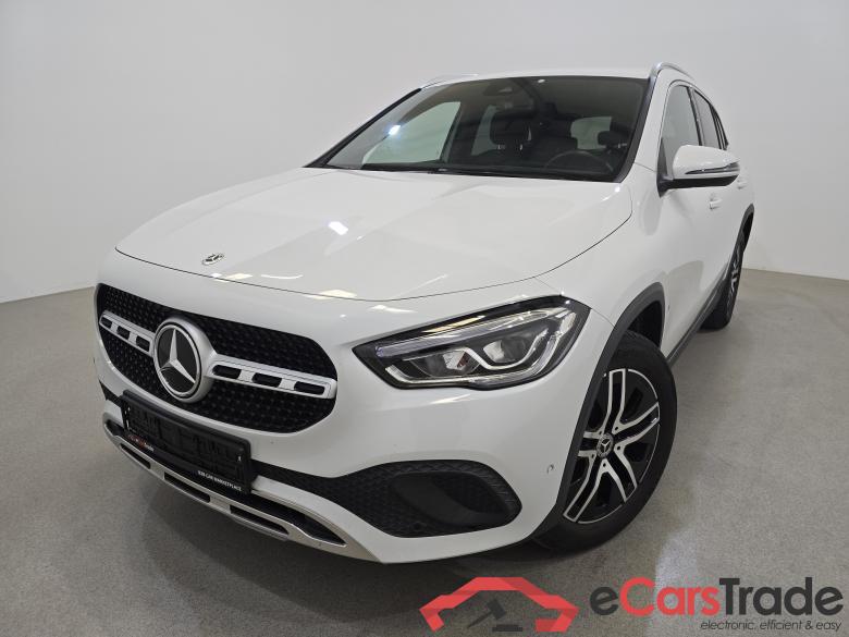 Mercedes GLA 250e Hybrid Aut. LED-Xenon Widescreen Navi 1/2 Sport-Leather KeylessGo Camera Klima PDC ... #1