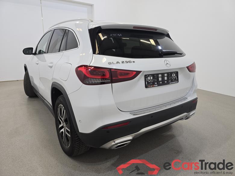 Mercedes GLA 250e Hybrid Aut. LED-Xenon Widescreen Navi 1/2 Sport-Leather KeylessGo Camera Klima PDC ... #6