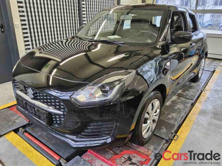 Suzuki Swift (AZ)(2017->), 1.2 Dualjet SHVS, Club (EURO 6d), 2020 - 2025 #1