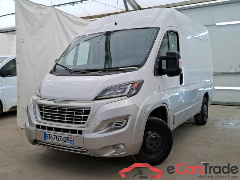 Peugeot 2.0 BLUEHDI 110 PREMIUM 333 L1H2 fourgon tôlé PEUGEOT BOXER VU 4p VNA 2.0 BLUEHDI 110 PREMIUM 333 L1H2 fourgon tôlé