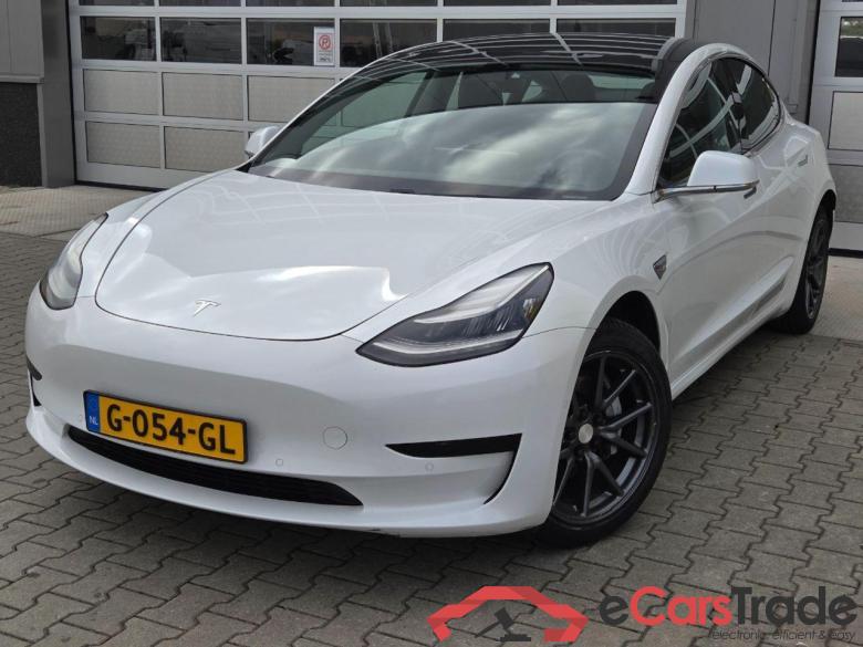 Tesla Model 3 Standard RWD Plus 60 kWh #1