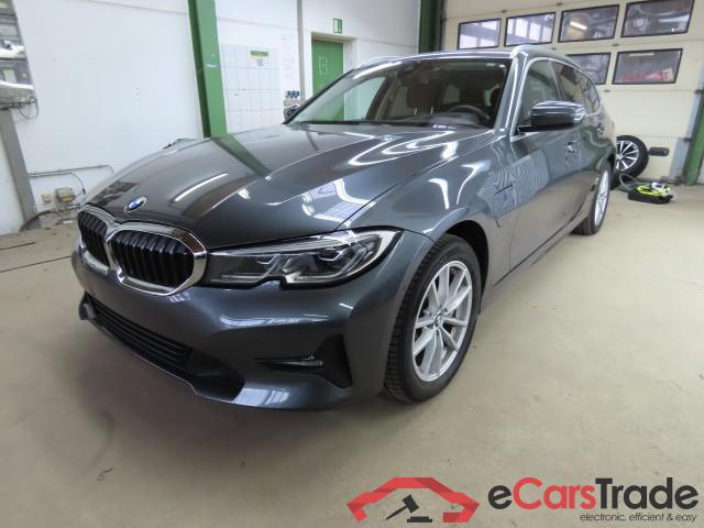 BMW 3-Serie Touring ´18 Baureihe 3 Touring 330 e Advantage 2.0 185KW AT8 E6d #1