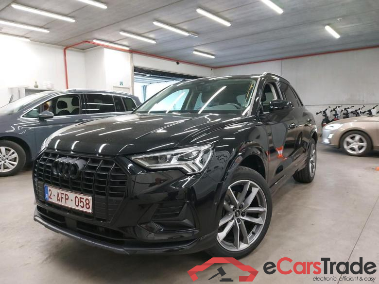 AUDI - AUD Q3 35 TFSI S-Tronic Advanced Pack Platinum & Matrix LED & Assistance Pack & Shadow & Comfort Key & Pano Roof  * PETROL *