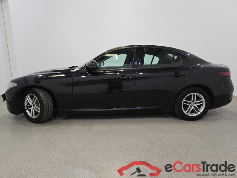 Alfa Romeo Giulia 2.2d Aut. Navi KeylessGo Camera Klima PDC ... #2