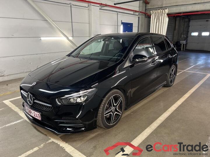 Mercedes B-Klasse B-Klasse B 180 AMG Line 100kW/136pk  5D/P Auto-7 - CO2 onvolledig