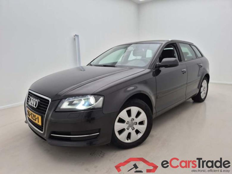 AUDI A3 Sportback 1.6 TDI Attraction Business Ed #1