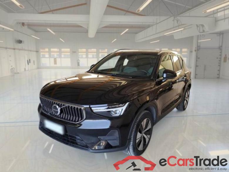 Volvo 11 VOLVO XC40 / 2021 / 5P / SUV T4 RECHARGE PLUG-IN AUTO CORE #1