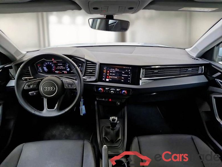 Audi 1 AUDI A1 CITYCARVER / 2018 / 5P / BERLINA 30 TSI CITYCARVER ADMIRED #3