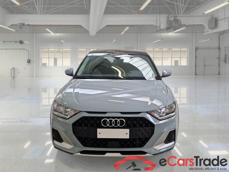 Audi 1 AUDI A1 CITYCARVER / 2018 / 5P / BERLINA 30 TSI CITYCARVER ADMIRED #6