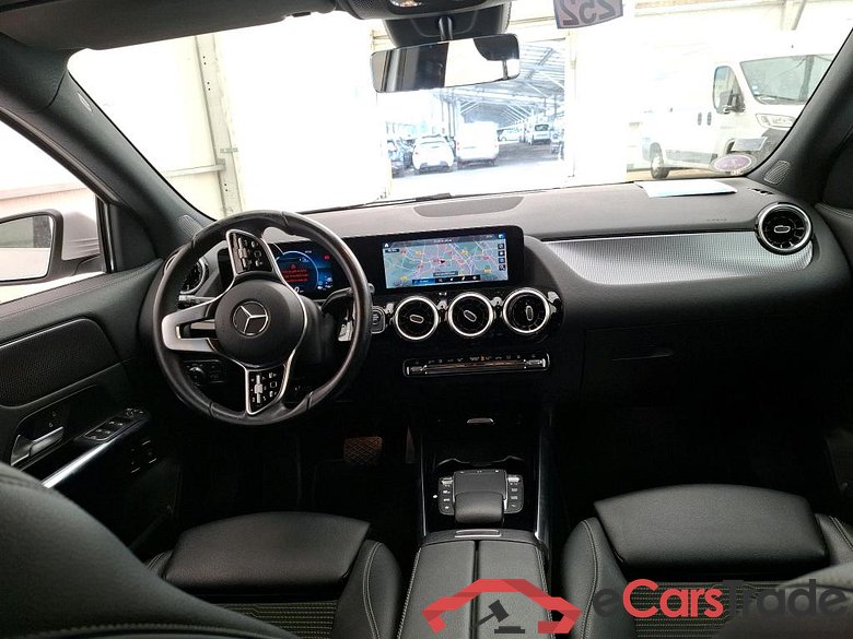Mercedes 1.3 GLA 250 e BUSINESS LINE DCT MERCEDES-BENZ GLA / 2020 / 5P / SUV 1.3 GLA 250 e BUSINESS LINE DCT #5