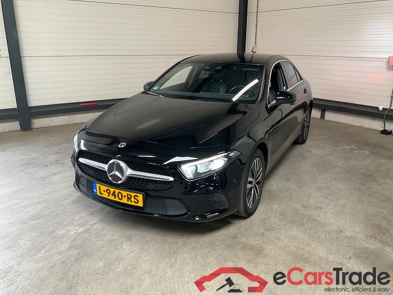 MERCEDES-BENZ A-KLASSE 250 e Bns Sol Luxury