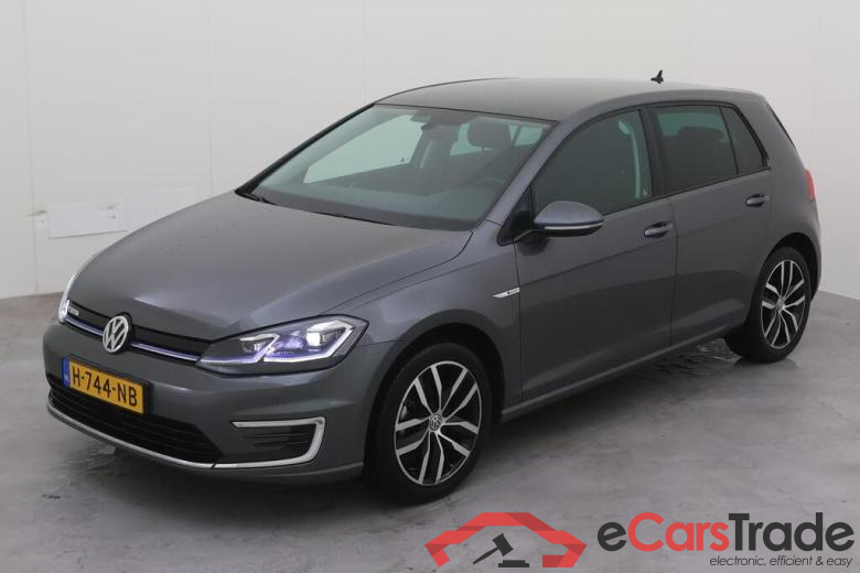 VOLKSWAGEN e-Golf 