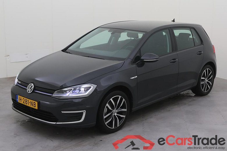 VOLKSWAGEN e-Golf 