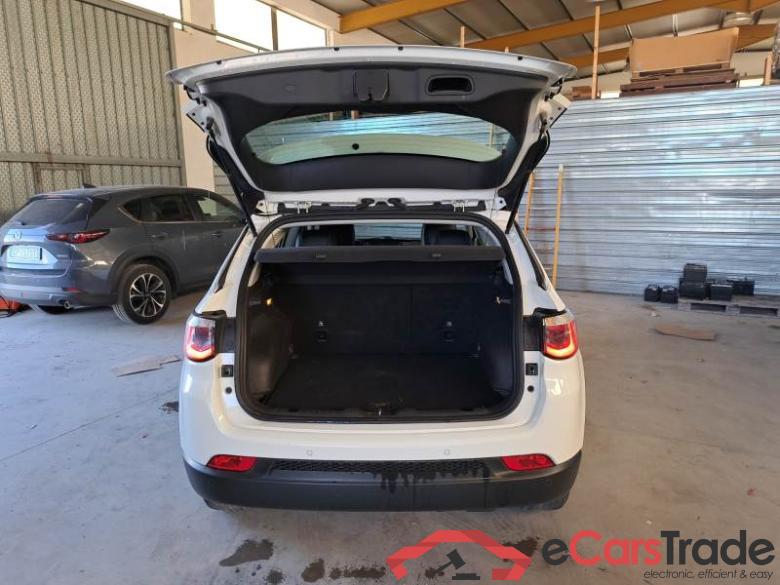 Jeep 33 JEEP COMPASS / 2017 / 5P / SUV 1.6 MJET II 88KW BUSINESS #5