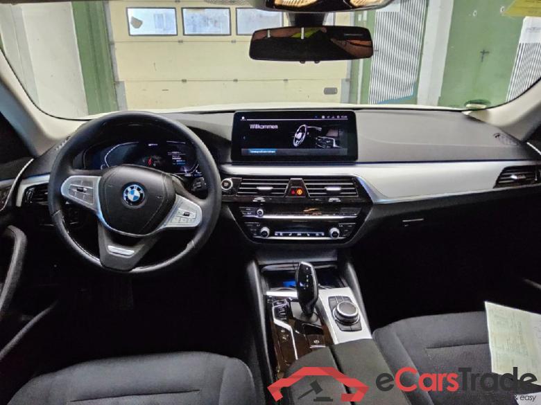 BMW 5-Serie Touring ´16 Baureihe 5 Touring 520 e 2.0 150KW E6d #3
