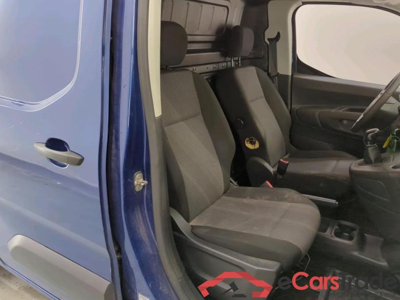 Opel * Combo '18 Opel Combo L2H1 1.5D 75kW S/S Edition 2.4T 4d #3