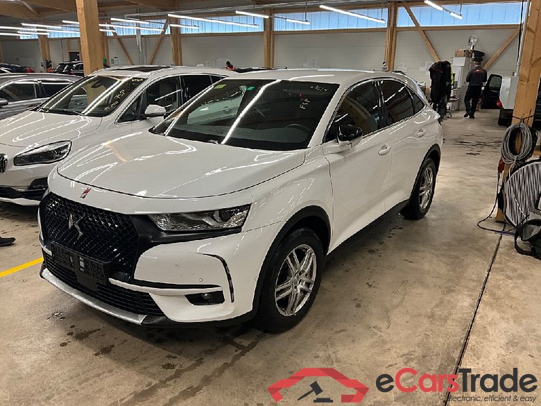 Citroen DS7 Crossback ´17 CITROEN DS 7 Crossback PureTech 180 Aut. PERFORMANCE LINE 5d 132kW
