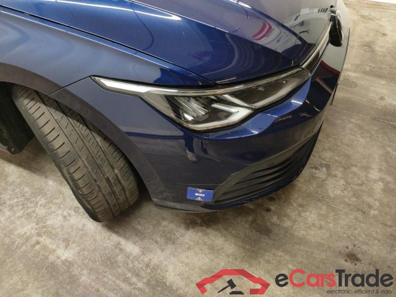 Volkswagen Golf VIII 1.0 eTSI 81kW Life Business DSG 5d #1