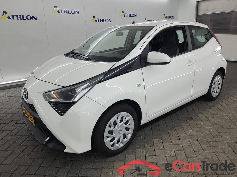 TOYOTA Aygo 1.0 VVT-i x-play 5D 53kW