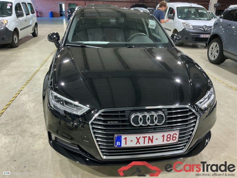 AUDI A3 SPORTBACK - 2017 40 TFSI e-tron PHEV Sport S tr.(EU6d-T.) Pack Platinum