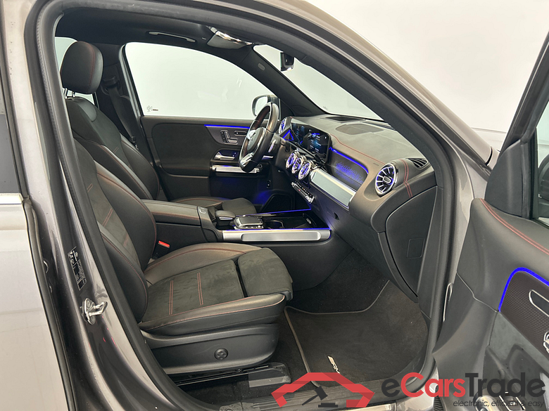 Mercedes_benz Panoramatak, 360-kamera, navigation EQB 300 4MATIC