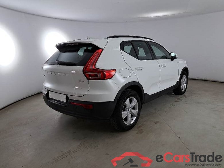 VOLVO XC40 / 2017 / 5P / SUV D3 MOMENTUM CORE #2