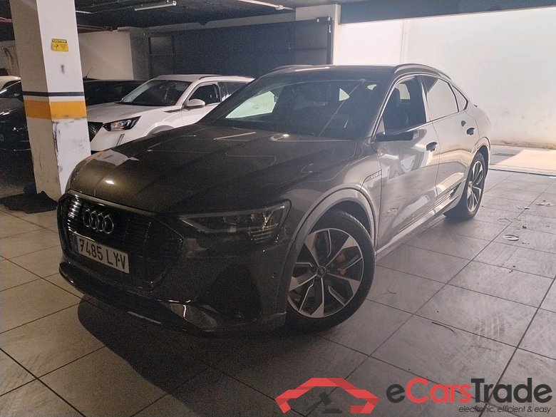 AUDI e-tron Sportback / 2019 / 5P / todoterreno Black line 55 quattro #1