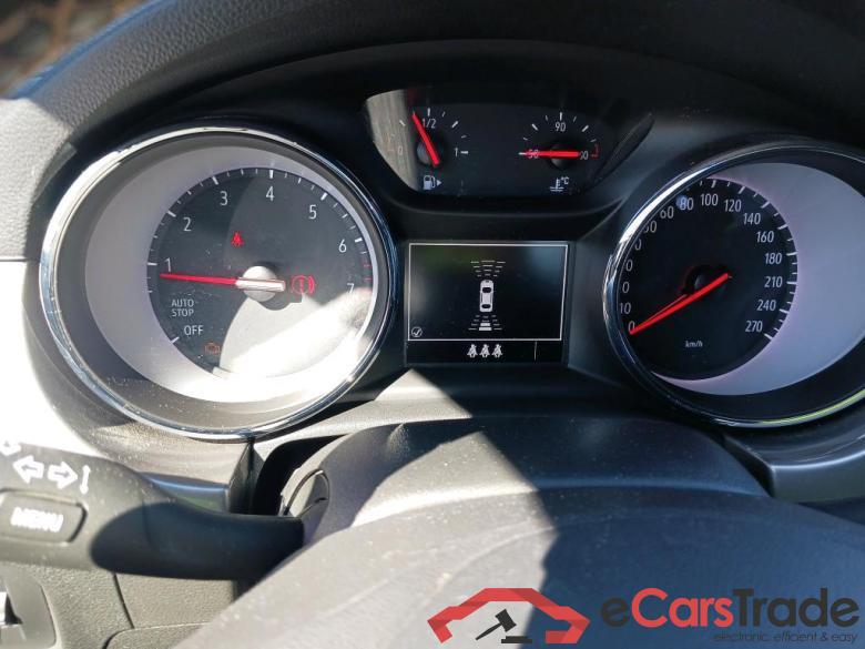 OPEL Astra / 2019 / 5P / berlina con portón 1.2T SHL 81kW (110CV) GS Line #4