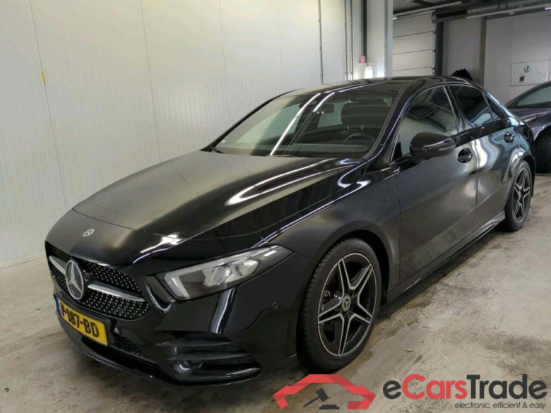 MERCEDES-BENZ A-klasse 180 Bns Sol. AMG