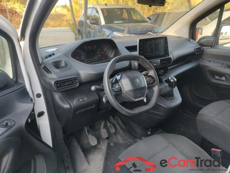 PEUGEOT Partner / 2018 / 4P / furgón derivado de turismo Premium Standard 600kg BlueHDi 73kW #3