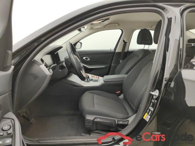 BMW 3 Reeks Berline 330e (135 kW) 4d #3