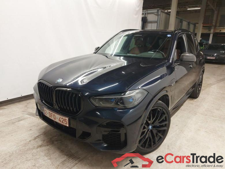 BMW X5 xDrive45e (155kW) 5d ///M-SportKit (total options: 28,888 Ex.Vat) BMW X5 xDrive45e (155kW) 5d ///M-SportKit (total options: 28,888 Ex.Vat)