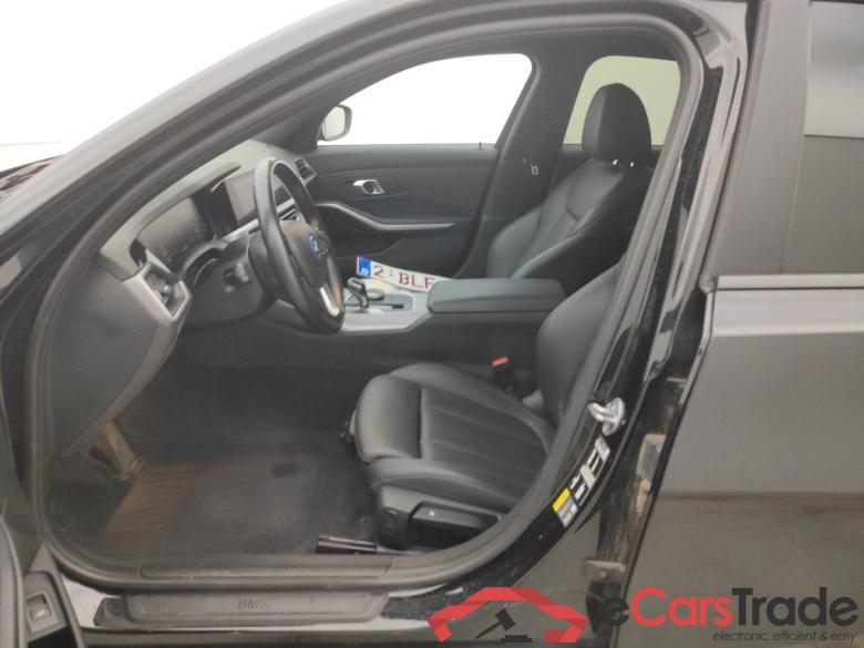 BMW 3 Reeks Berline 320e (150 kW) 4d #3