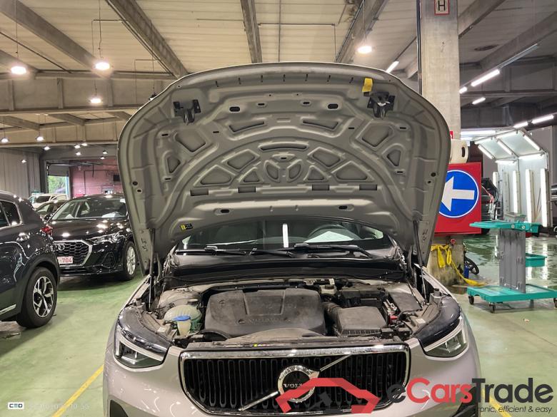 VOLVO XC40 1.5 T2 ESSENTIAL AUTO #6 VOLVO XC40 1.5 T2 ESSENTIAL AUTO #6