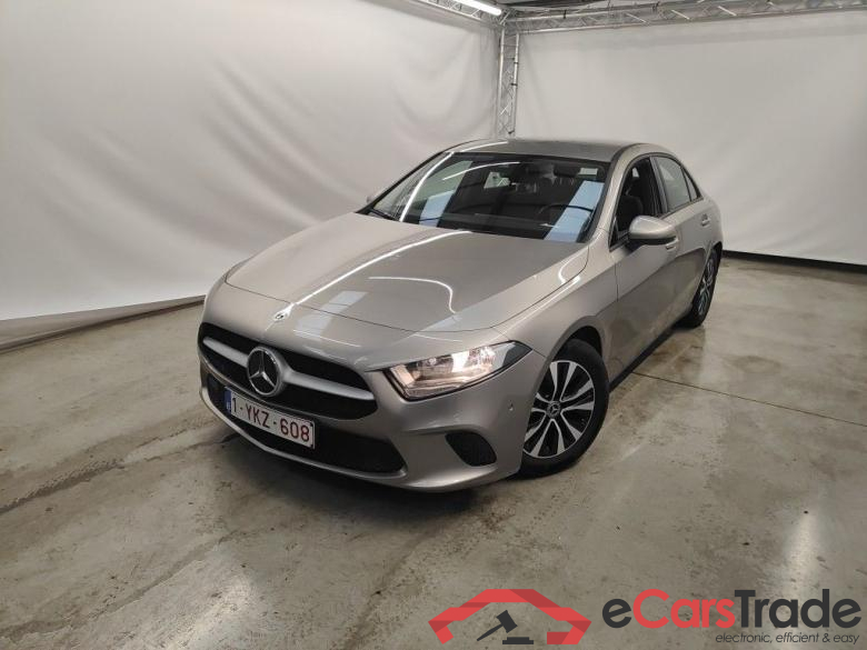 Mercedes-Benz A-Klasse Limousine A 180d Business Solution Aut. 4d Mercedes-Benz A-Klasse Limousine A 180d Business Solution Aut. 4d