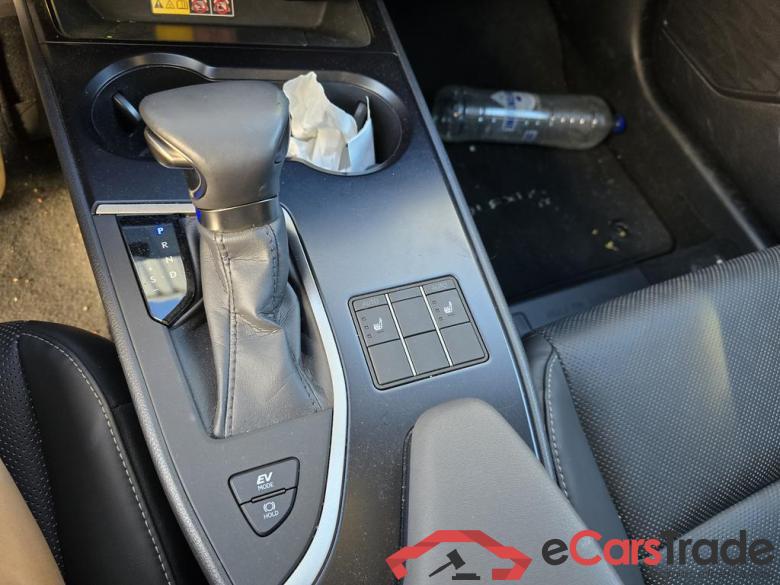 Lexus UX 250h Luxury Line 112kW / 152pk automaat #5 Lexus UX 250h Luxury Line 112kW / 152pk automaat #5